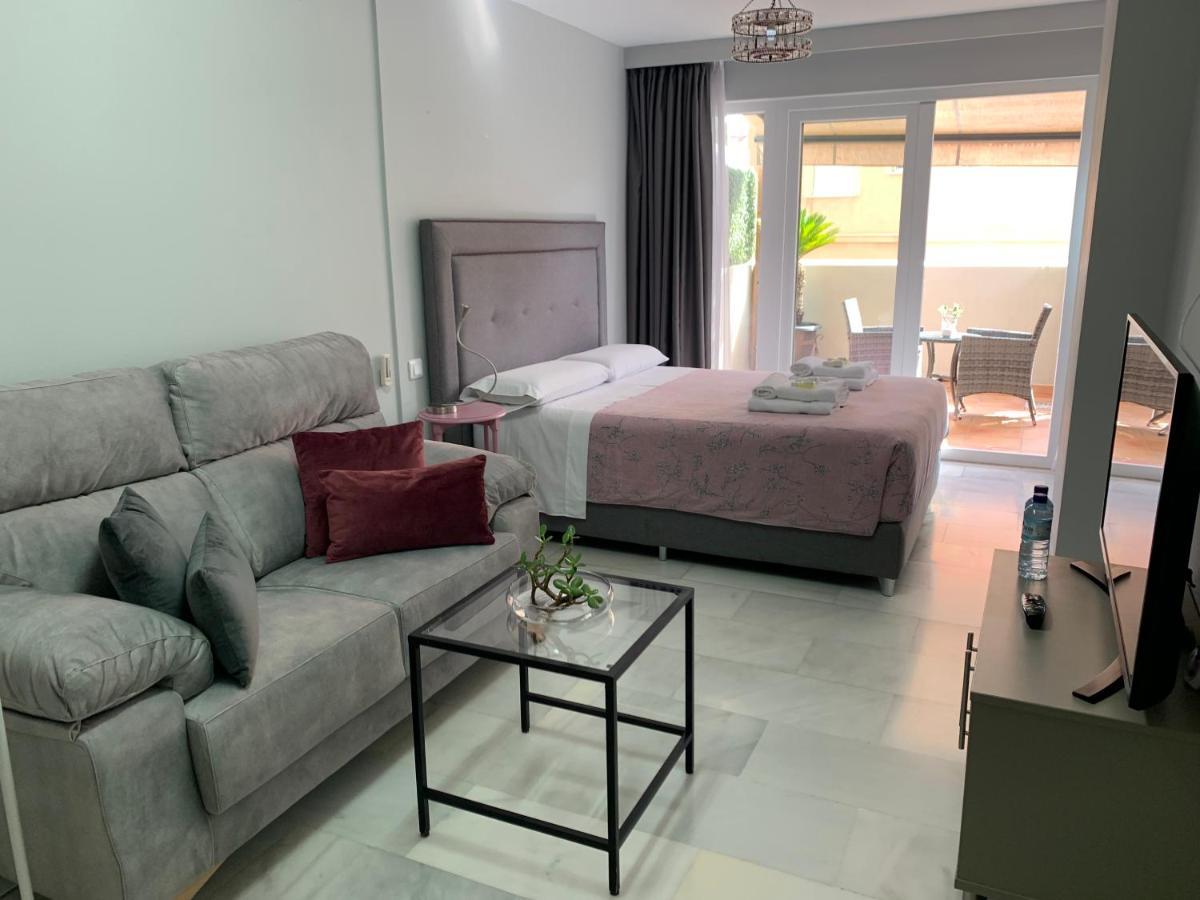 Kentia Rooms Malaga Luaran gambar