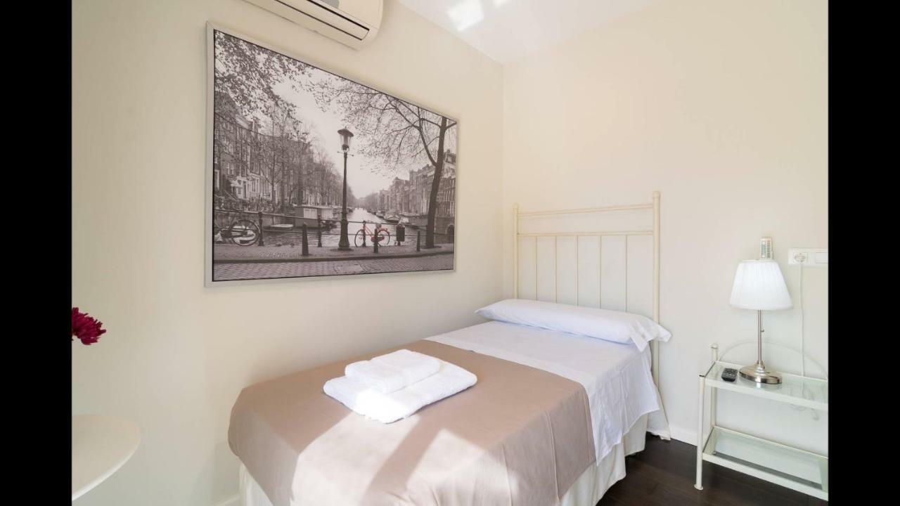 Kentia Rooms Malaga Luaran gambar