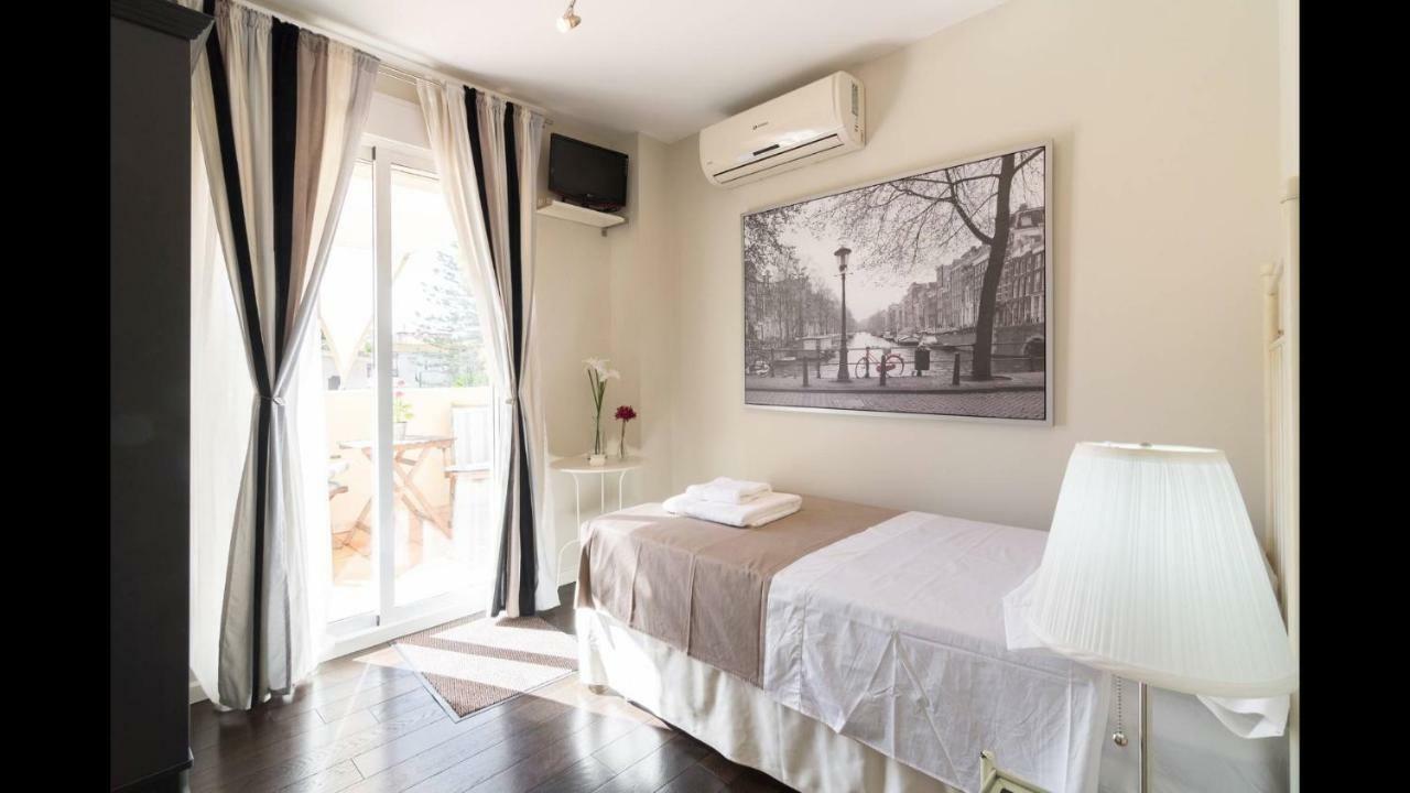 Kentia Rooms Malaga Luaran gambar