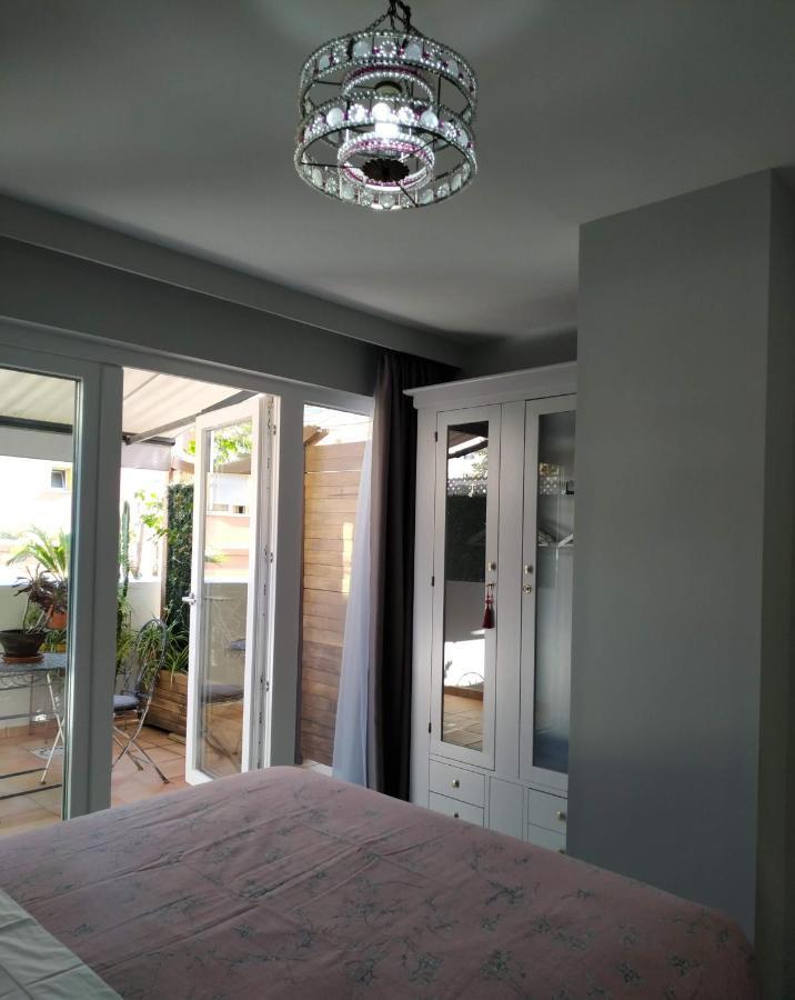 Kentia Rooms Malaga Luaran gambar